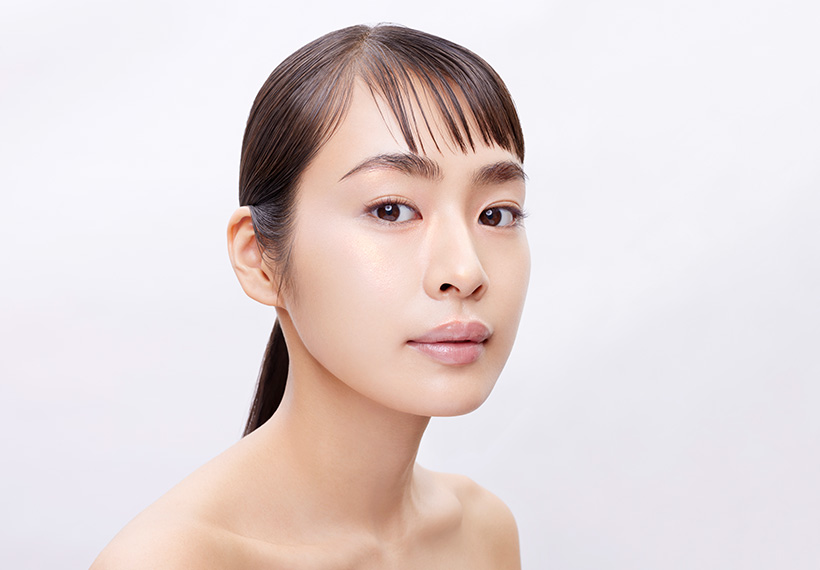 kose-visee-the-contour-color-highlight 1
